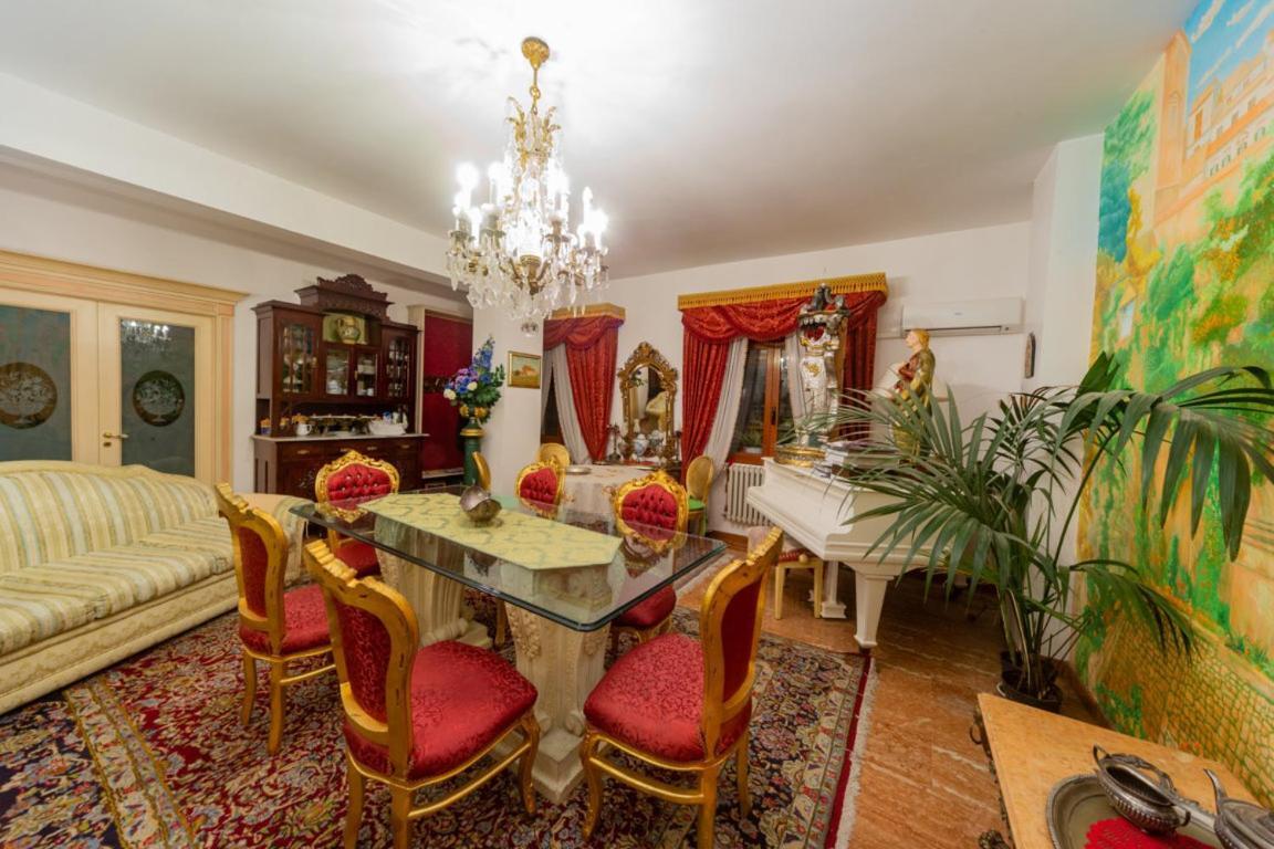 Bed and Breakfast Stanze Barocche Модика Экстерьер фото